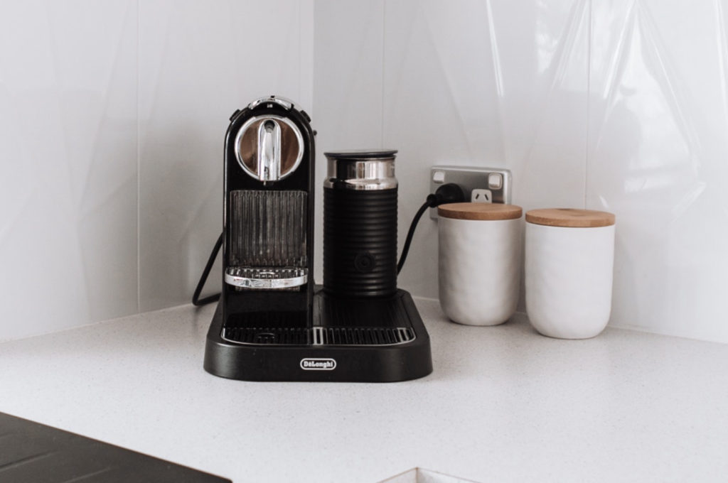 Easy and Convenient Features for the Best Coffee Maker for Rental house